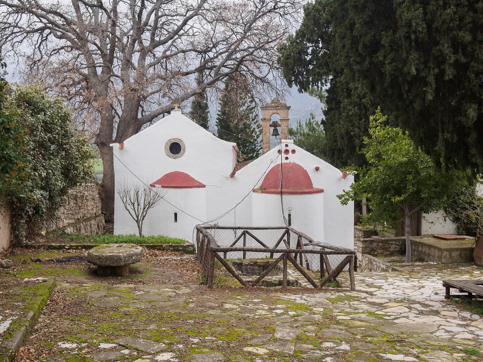 Moni Chrysopigis, Pyrgou