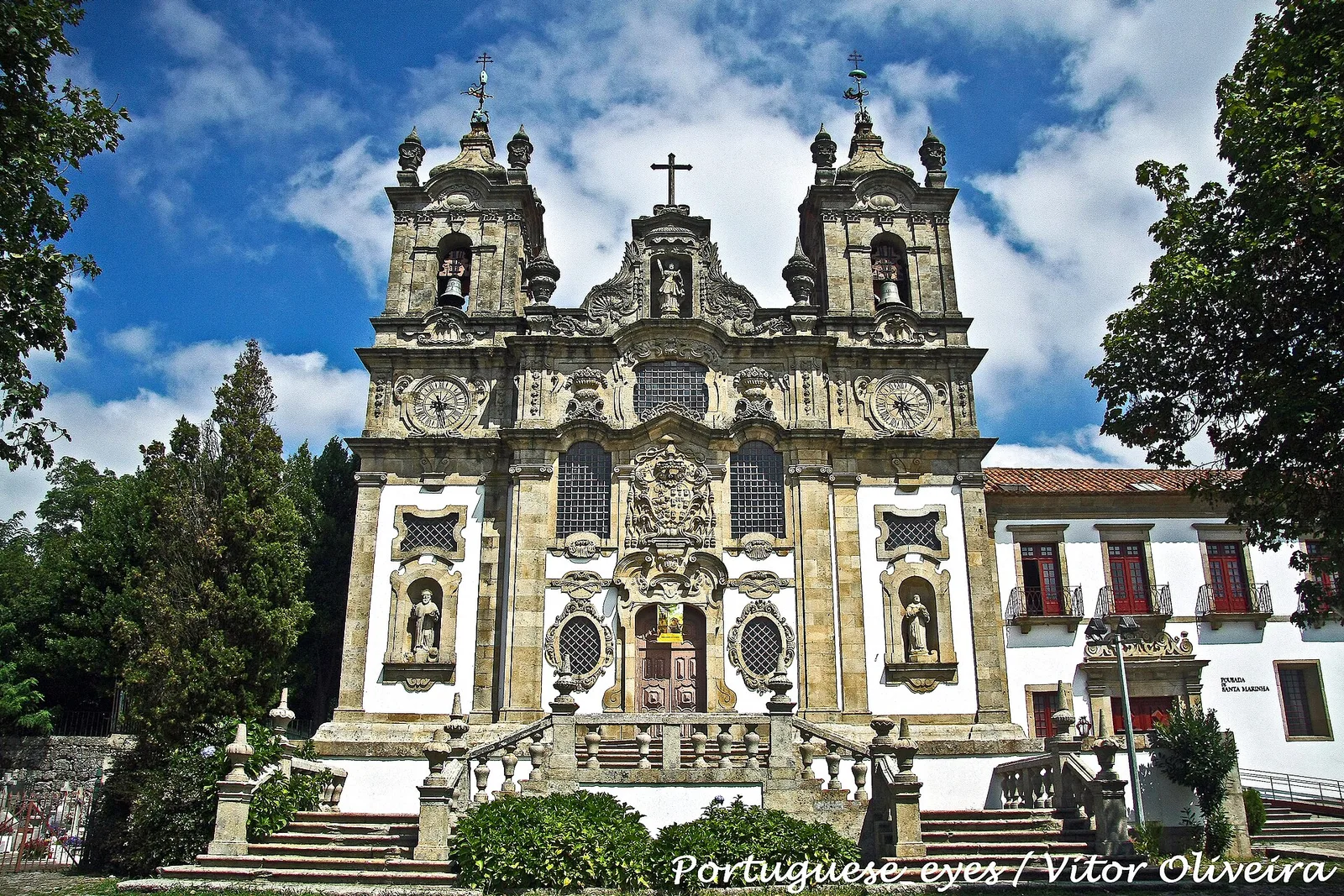 Mosteiro de Santa Marinha da Costa