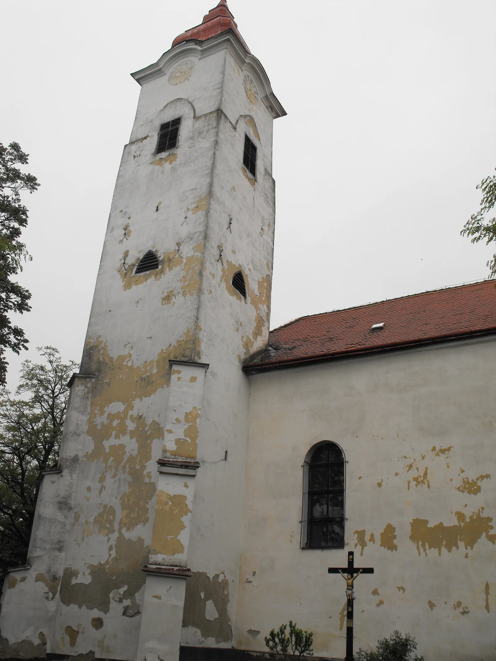 Premonstratensian monastery (Leles)