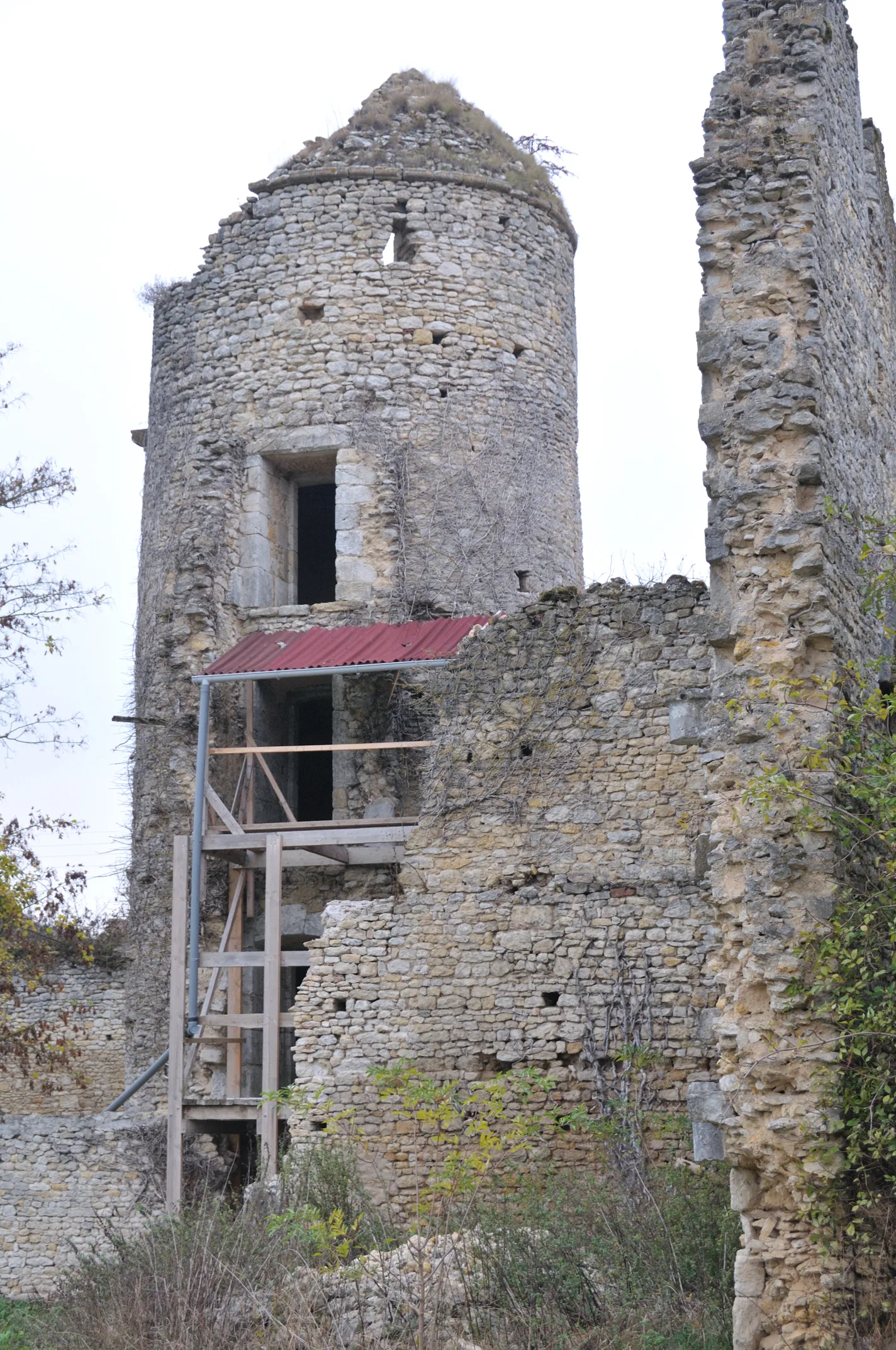 prieuré de La Neuville-sur-Essonne