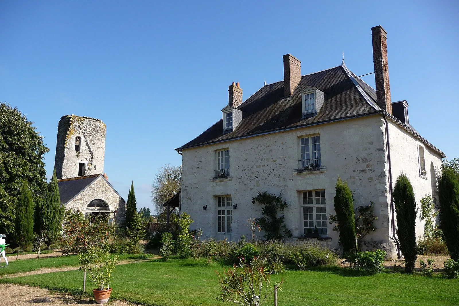 prieuré de Lavaré