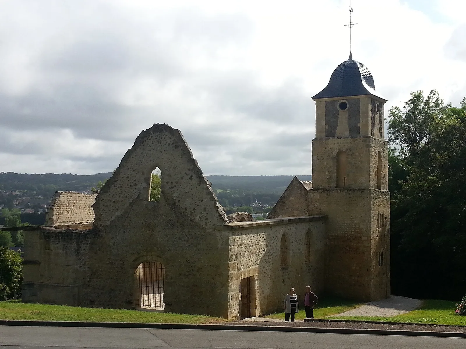 prieuré de Saint-Arnoult