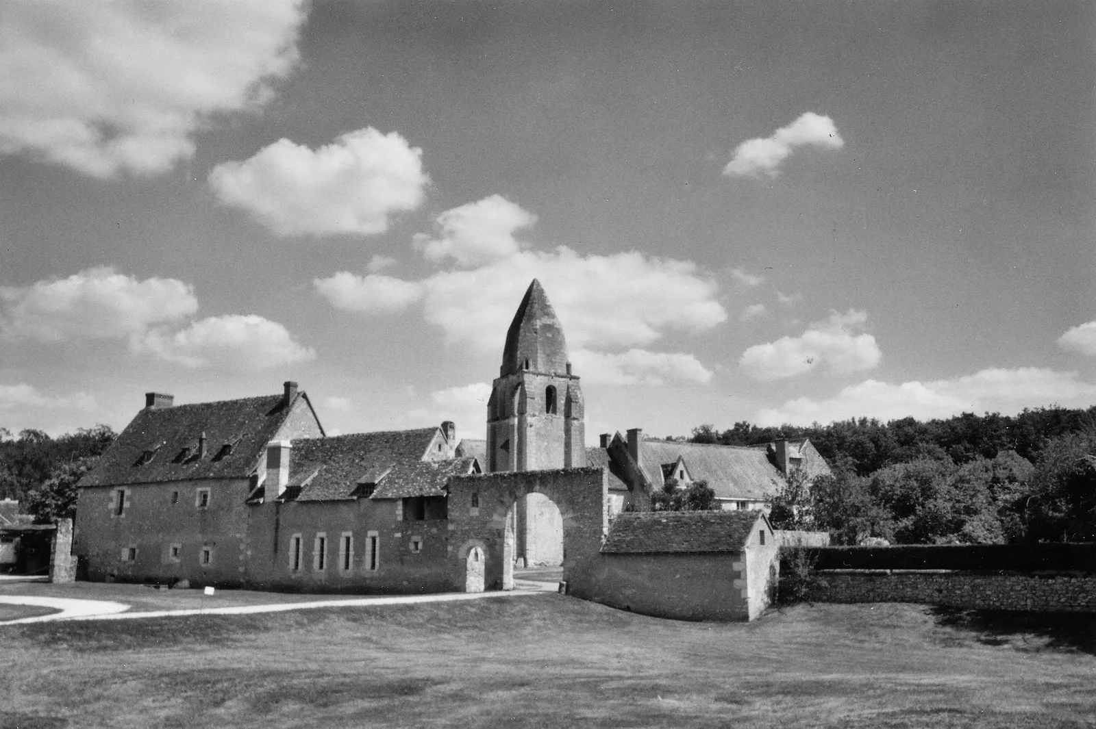 prieuré de Saint-Jean-du-Grais