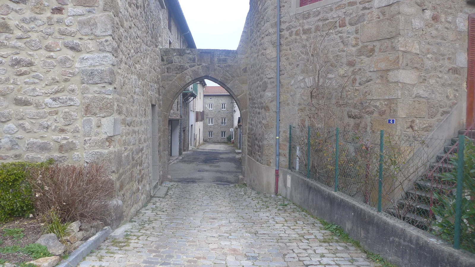 prieuré de Saint-Sauveur-en-Rue