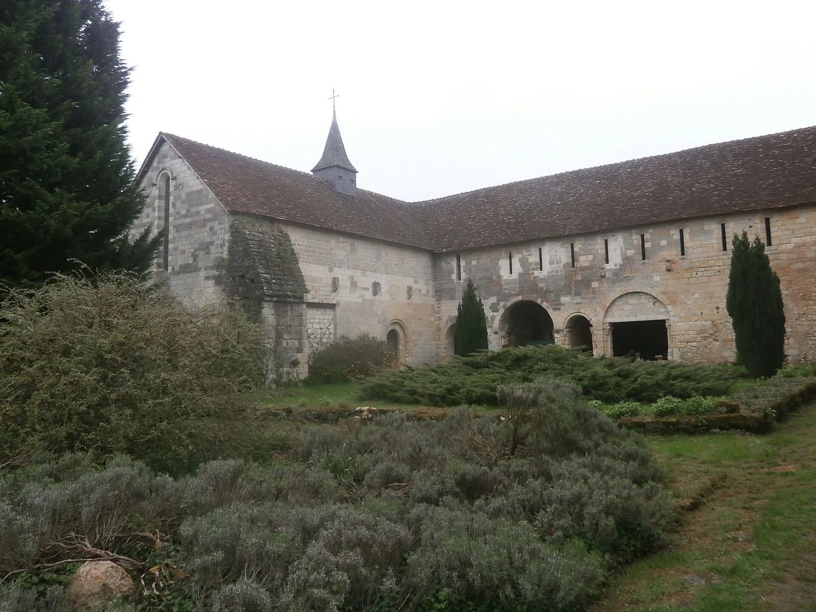 prieuré Notre-Dame et Saint-Étienne de Villiers