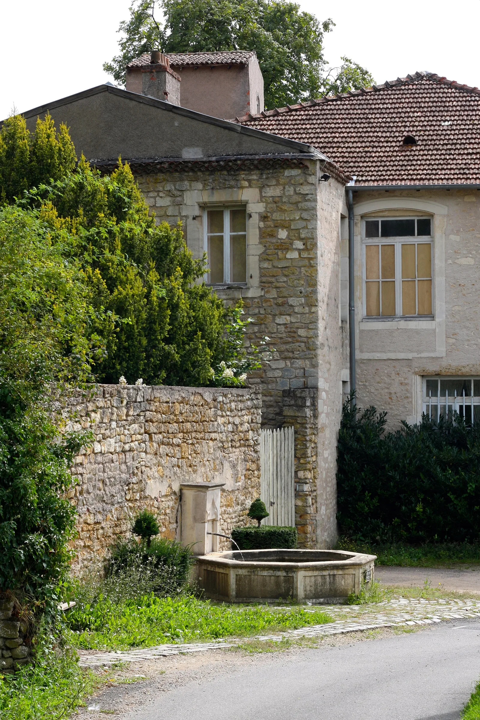 prieuré Saint-Arnou de Lay-Saint-Christophe