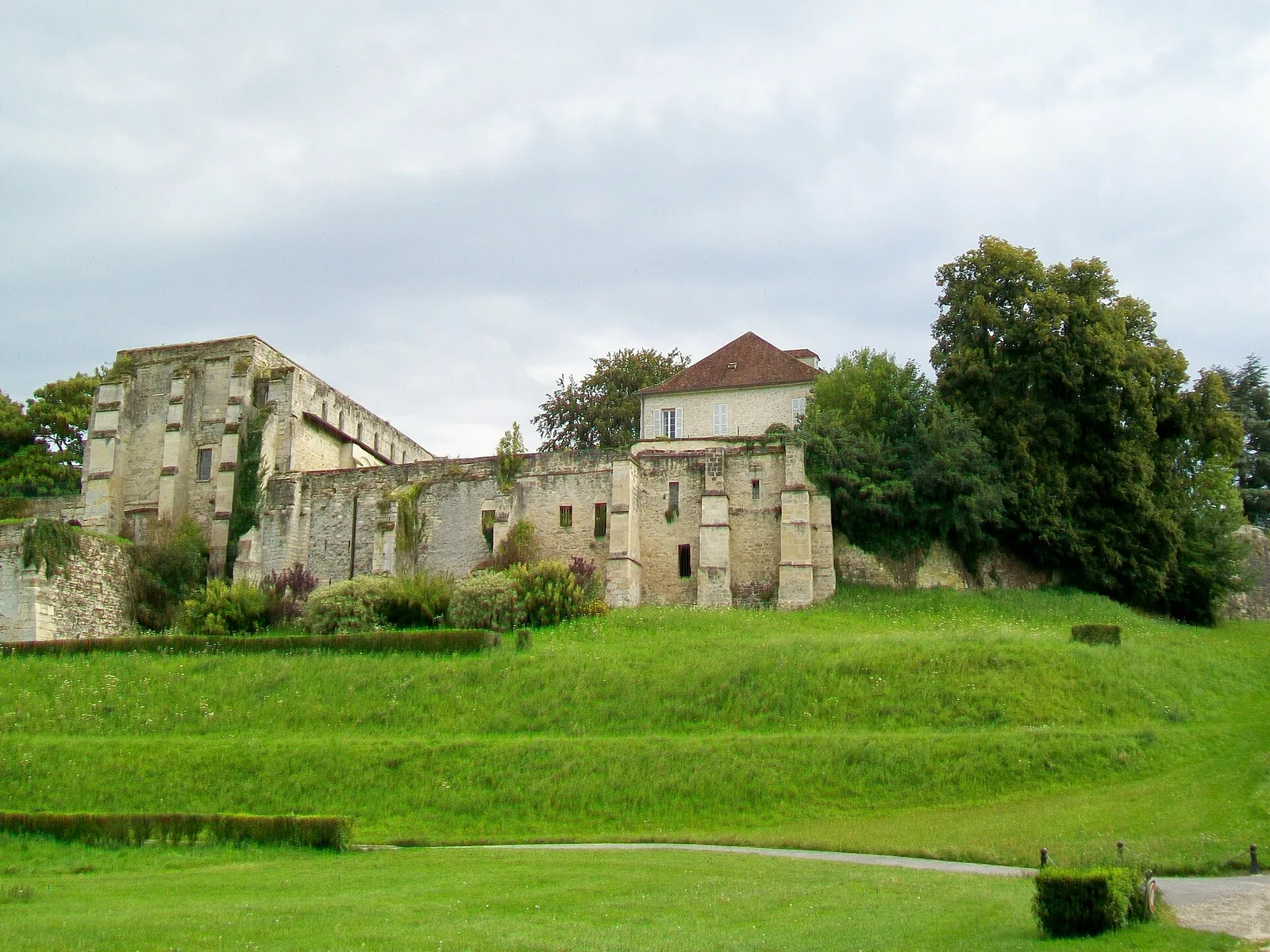 prieuré Saint-Arnoul de Crépy-en-Valois