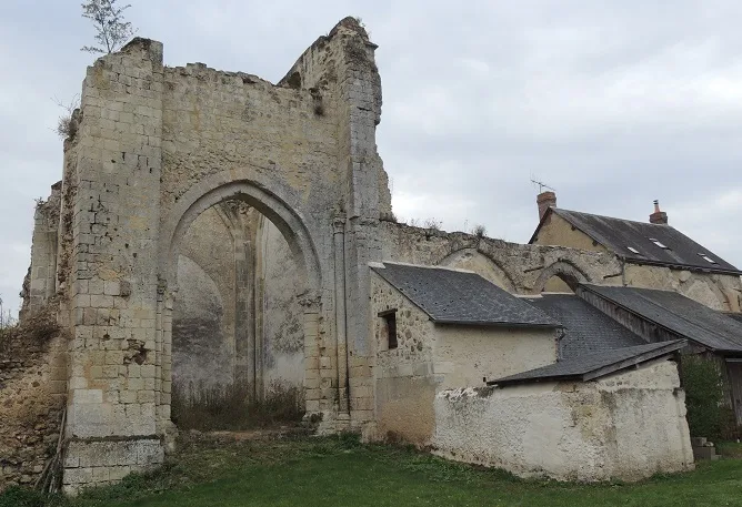 prieuré Saint-Jean-Baptiste de Villedieu-le-Château