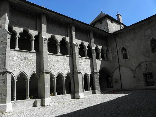 prieuré Saint-Maurice du Bourget