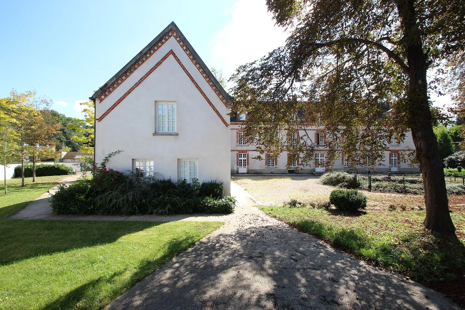 prieuré Saint-Nicolas des Basses-Loges