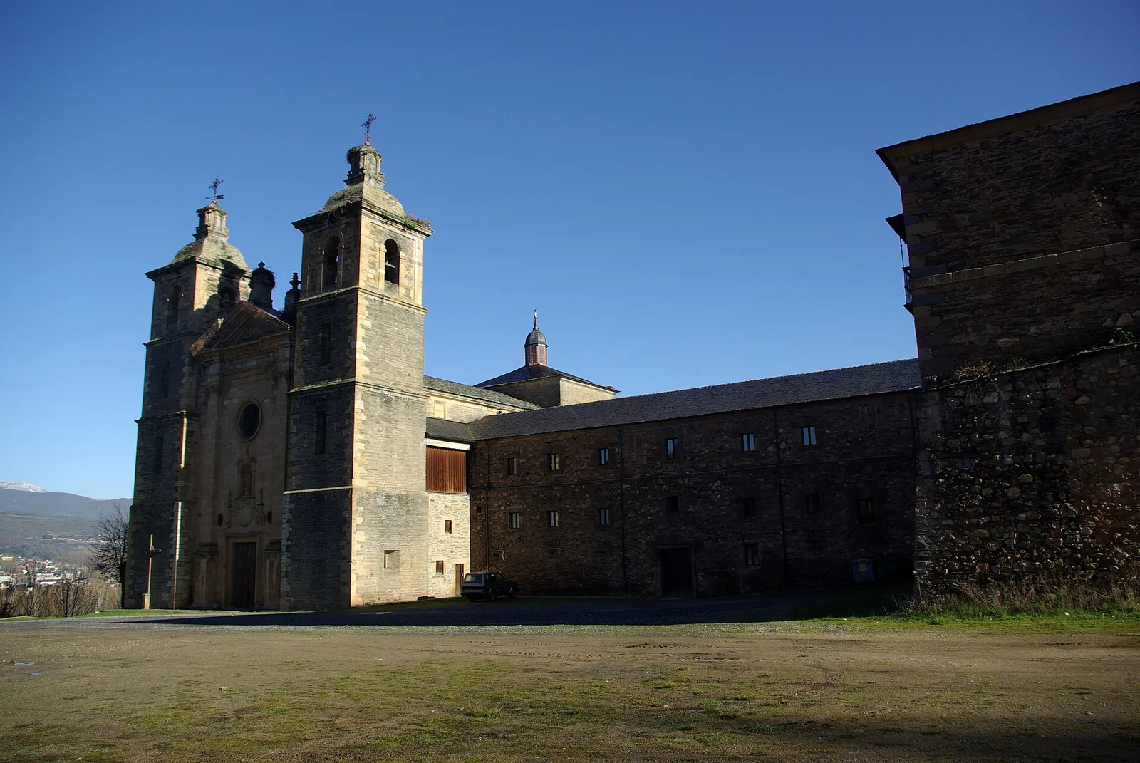 Saint Andrew Monastery, Vega de Espinareda