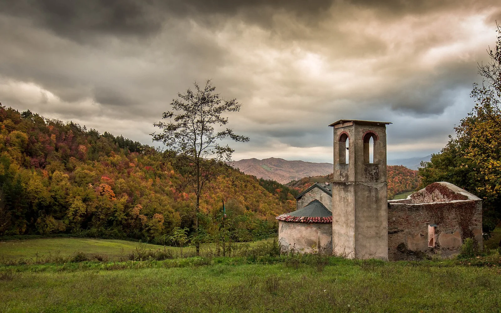 San Salvatore in Summano