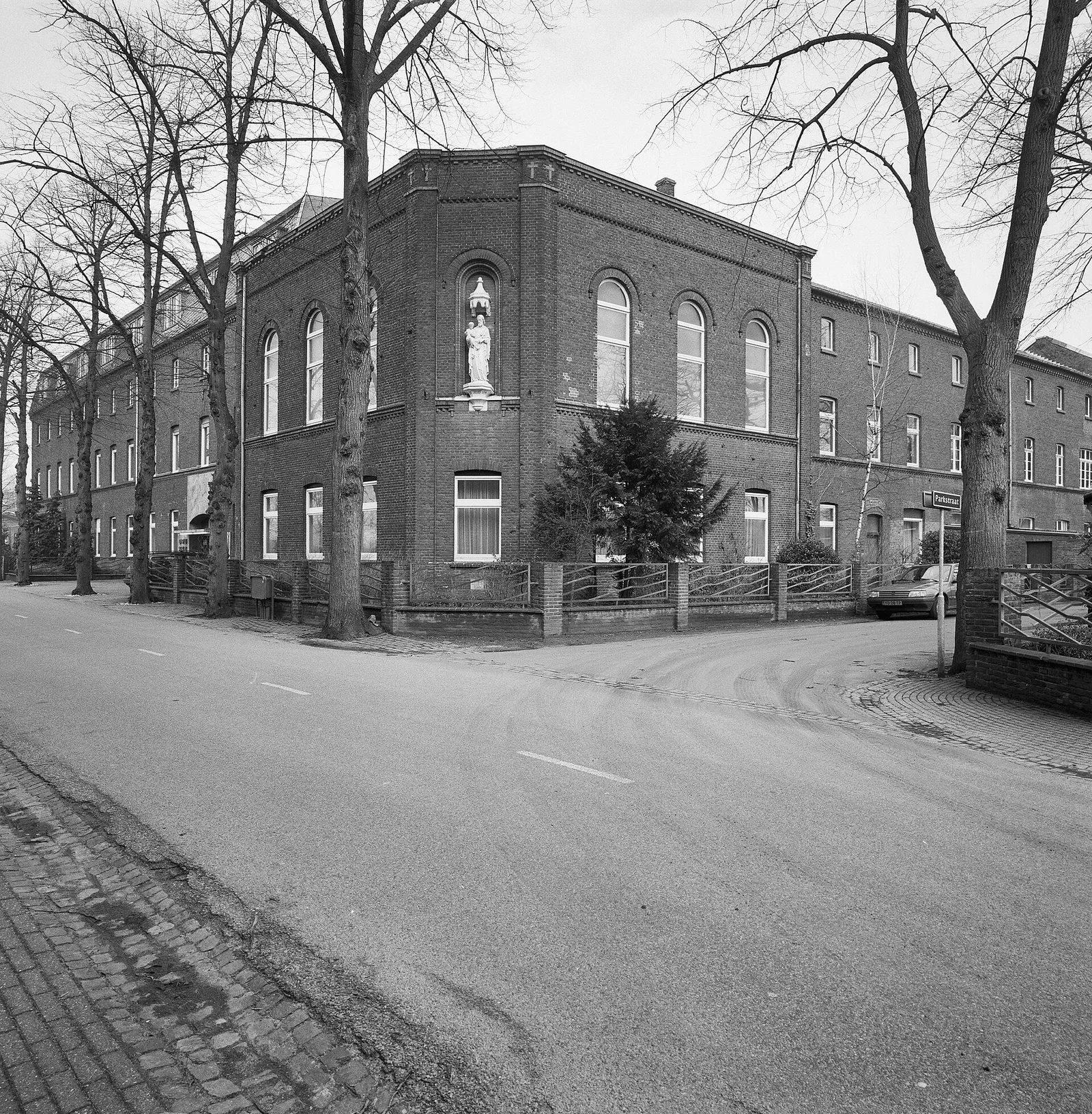 Sint-Michaëlklooster: print shops
