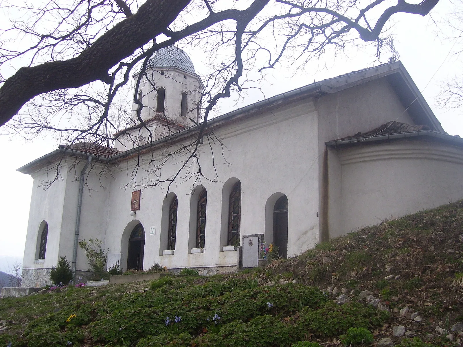 Skravena Monastery