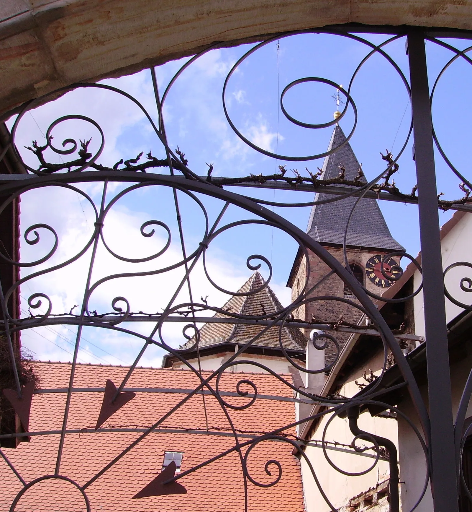 The old Johanneskirche (Mußbach)